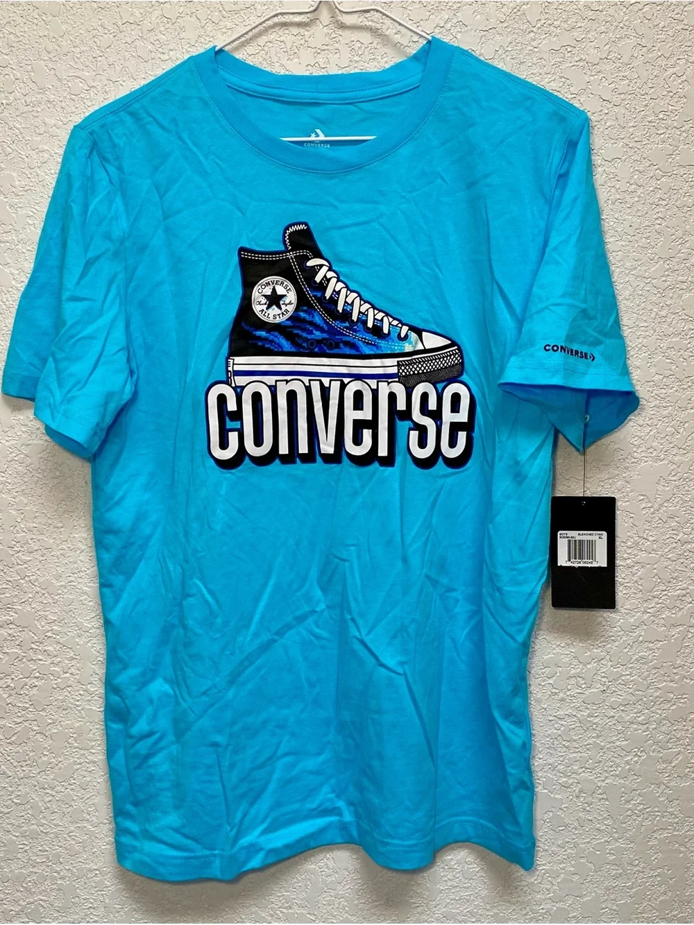 Converse T-Shirt Boys XL Bleached Cyan Blue Short Sleeve Chuck Taylor Tee Shirt